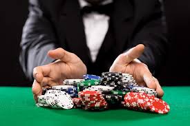 Poker online apply the best strategies and get good results post thumbnail image