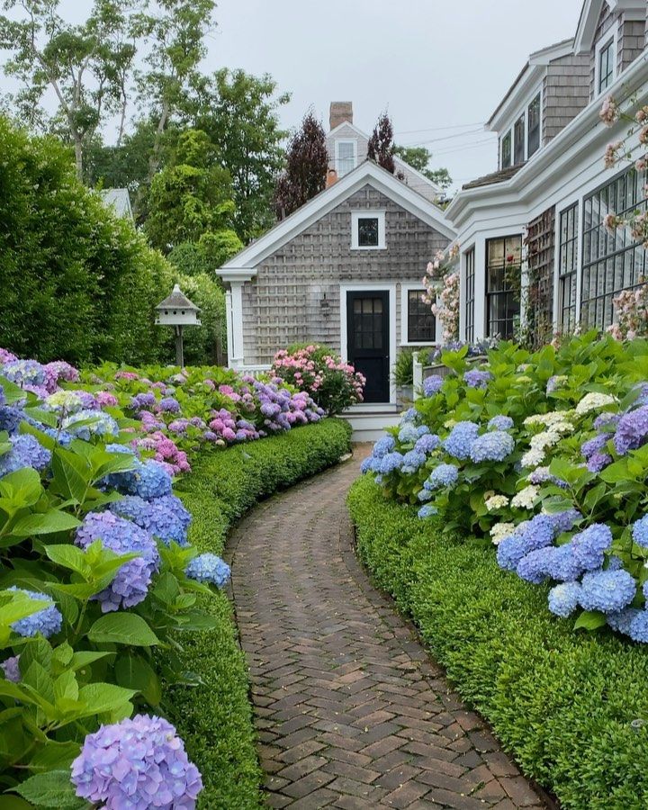 Sustainable Landscaping in Nantucket: Harmony with Nature post thumbnail image
