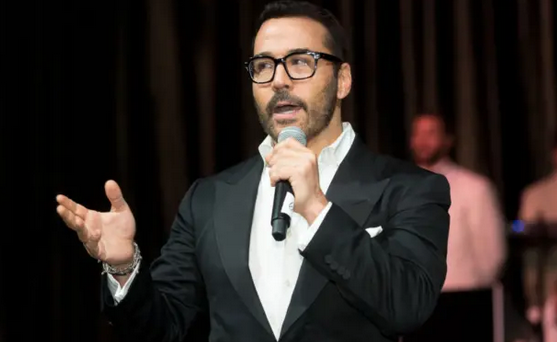 Jeremy Piven: The Actor Who Wears Many Hats post thumbnail image