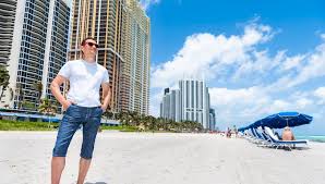 Sizzling Style: The Best Looking Man in Miami, FL post thumbnail image
